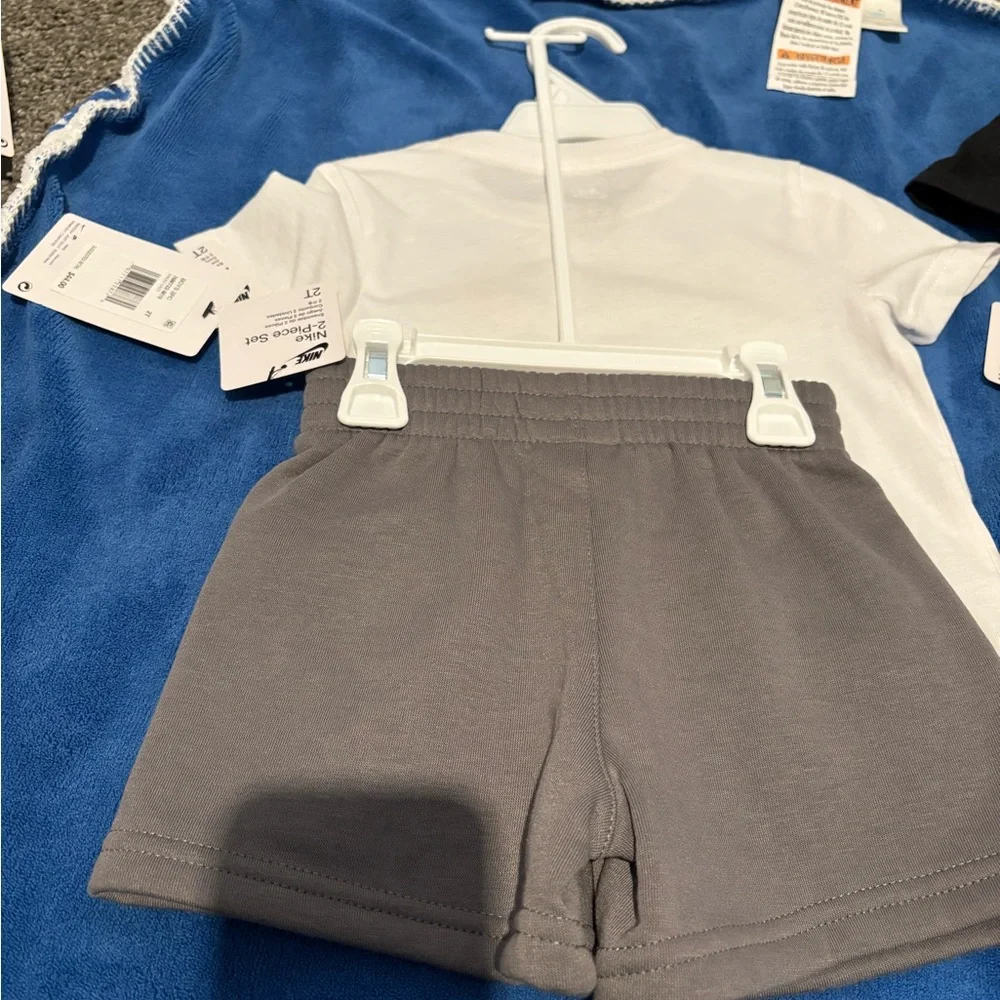 Bundle - Nike Kids Graphic Tee and Shorts Sets — White, Black, Gray & Light Blue - Picture 6 of 10